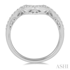 1/5 Ctw Chevron Center Round Cut Diamond Wedding Band in 14K White Gold