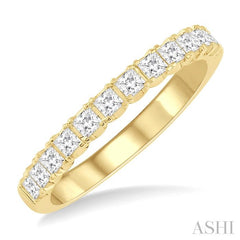1/2 Ctw Princess Cut Diamond Wedding Band in 14K Yellow Gold