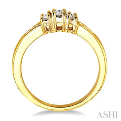 1/4 Ctw Nine Stone Round Cut Diamond Engagement Ring in 14K Yellow Gold