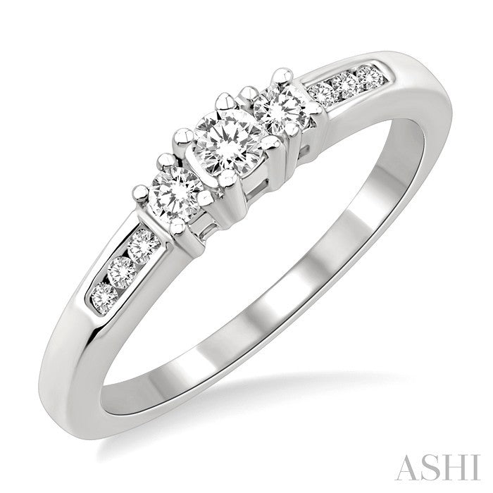 1/4 Ctw Nine Stone Round Cut Diamond Engagement Ring in 14K White Gold