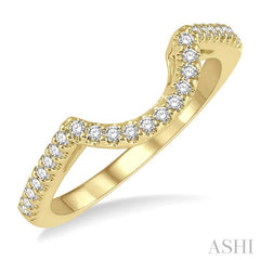 1/5 Ctw Round Cut Diamond Wedding Band in 14K Yellow Gold
