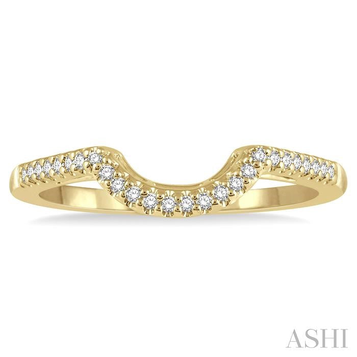1/10 Ctw Round Cut Diamond Wedding Band in 14K Yellow Gold