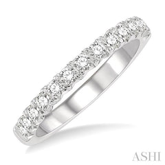 1 Ctw Round Cut Diamond Wedding Band in 14K White Gold
