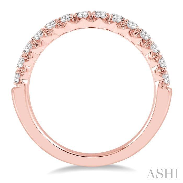 1/2 Ctw Round Cut Diamond Wedding Band in 14K Rose Gold