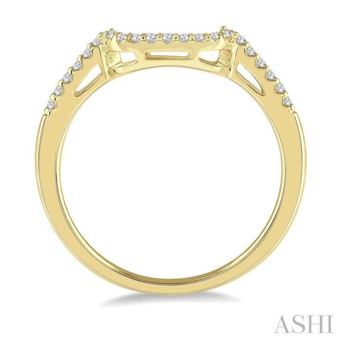 1/5 Ctw Round Cut Diamond Wedding Band in 14K Yellow Gold