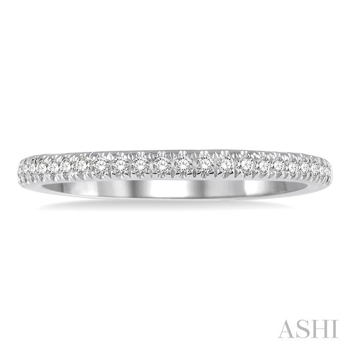1/6 Ctw Round Cut Diamond Wedding Band in 14K White Gold