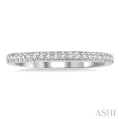 1/6 Ctw Round Cut Diamond Wedding Band in 14K White Gold