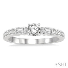 1/2 Ctw Diamond Engagement Ring with 1/4 Ct Round Cut Center Stone in 14K White Gold