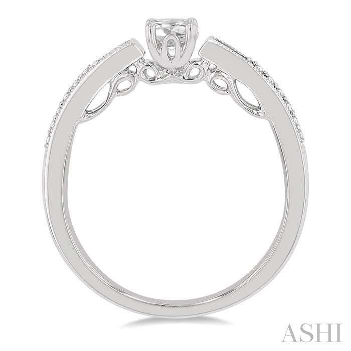 1/2 Ctw Diamond Engagement Ring with 1/4 Ct Round Cut Center Stone in 14K White Gold