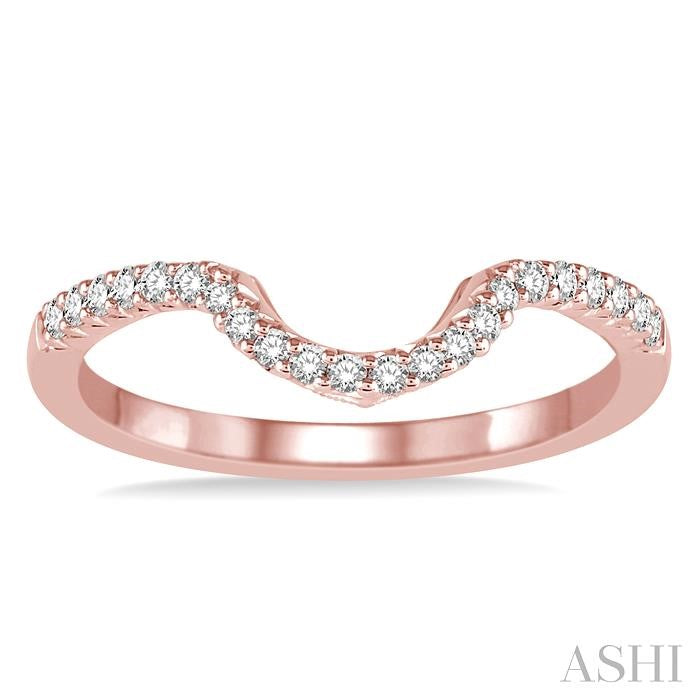 1/4 Ctw Curve Center Round Cut Diamond Wedding Band in 14K Rose Gold