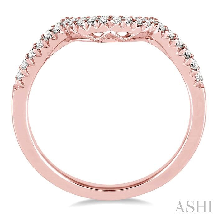 1/8 Ctw Curved Center Round Cut Diamond Wedding Band in 14K Rose Gold
