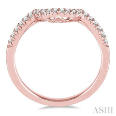 1/8 Ctw Curved Center Round Cut Diamond Wedding Band in 14K Rose Gold