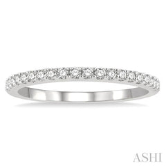 1/4 Ctw Round Cut Diamond Wedding Band in 14K White Gold