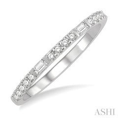 1/5 Ctw Baguette and Round Cut Diamond Wedding Band in 14K White Gold