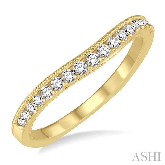1/4 Ctw Round Diamond Wedding Band in 14K Yellow Gold