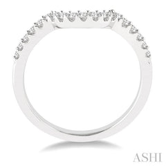 1/4 Ctw Round Cut Diamond Wedding Band in 14K White Gold
