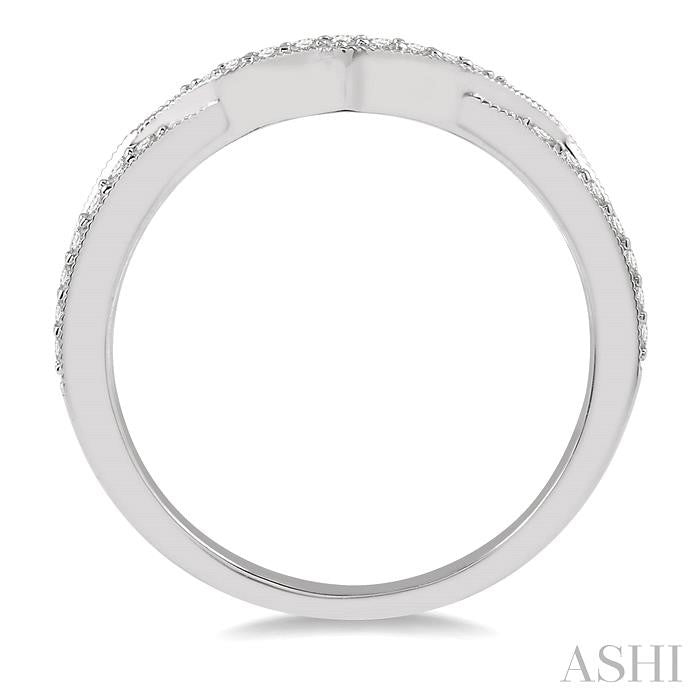 1/6 Ctw Arched Center Round Cut Diamond Wedding Band in 14K White Gold