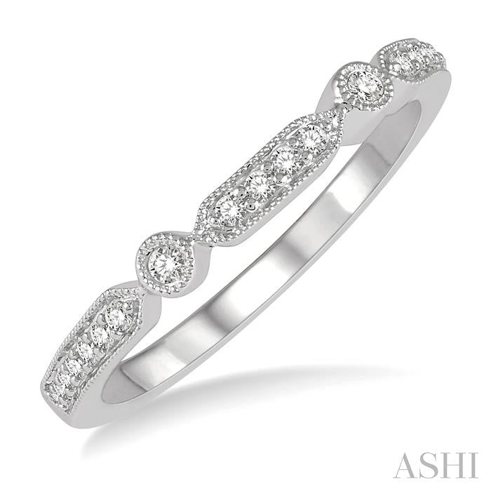 1/10 Ctw Bar Accent Round Cut Diamond Wedding Band in 14K White Gold
