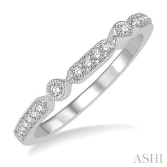 1/10 Ctw Bar Accent Round Cut Diamond Wedding Band in 14K White Gold