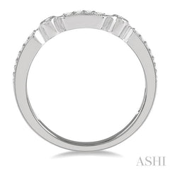 1/10 Ctw Bar Accent Round Cut Diamond Wedding Band in 14K White Gold