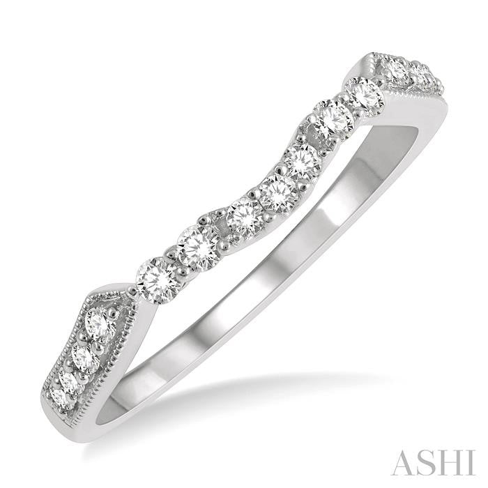1/5 Ctw Curved Center Round Cut Diamond Wedding Band in 14K White Gold