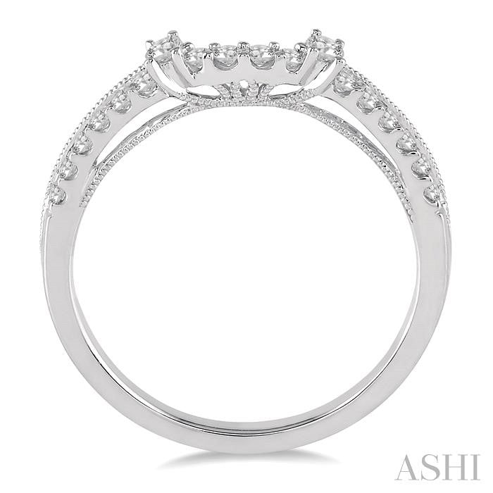1/4 Ctw Round Cut Diamond Wedding Band in 14K White Gold