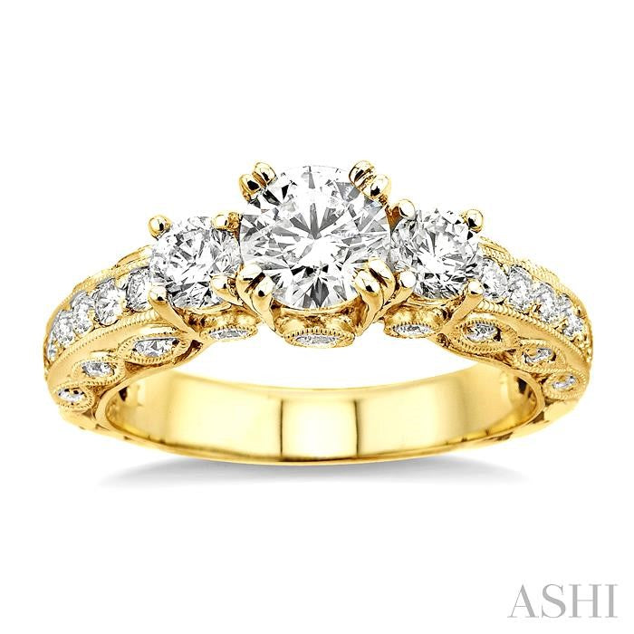 1 1/4 Ctw Diamond Engagement Ring with 1/2 Ct Round Cut Center Stone in 14K Yellow Gold
