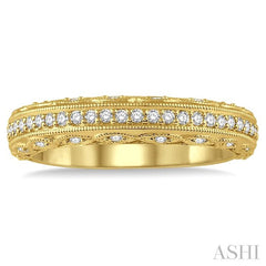 1/3 Ctw Round Cut Diamond Wedding Band in 14K Yellow Gold