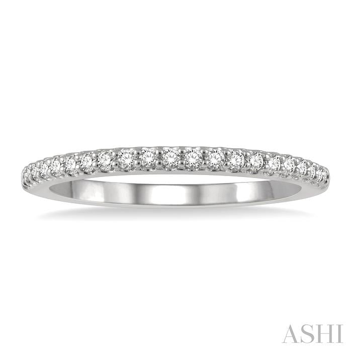1/5 Ctw Round Cut Diamond Wedding Band in 14K White Gold