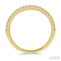 1/10 Ctw Round Cut Diamond Wedding Band in 14K Yellow Gold