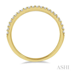 1/6 Ctw Round Cut Diamond Wedding Band in 14K Yellow Gold