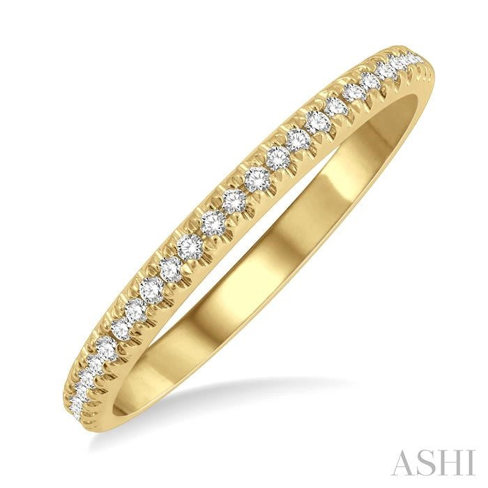 1/6 Ctw Round Cut Diamond Wedding Band in 14K Yellow Gold