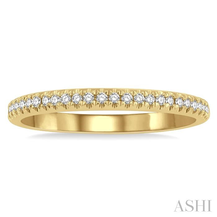 1/6 Ctw Round Cut Diamond Wedding Band in 14K Yellow Gold