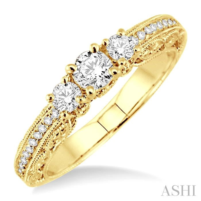 1/2 Ctw Diamond Engagement Ring with 1/5 Ct Round Cut Center Stone in 14K Yellow Gold
