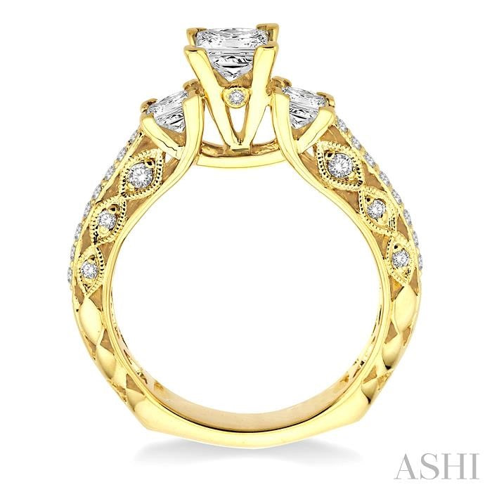 1 1/4 Ctw Diamond Engagement Ring with 1/2 Ct Princess Cut Center Stone in 14K Yellow Gold