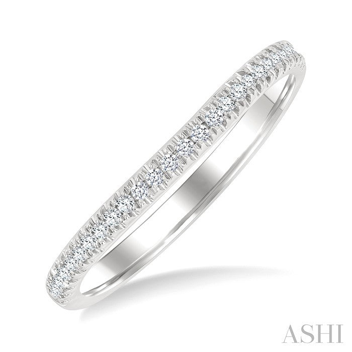 1/6 Ctw Center Dip Round Cut Diamond Wedding Band in 14K White Gold