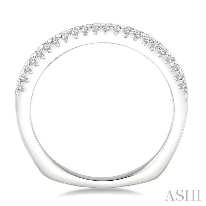 1/6 Ctw Round Diamond Wedding Band in 14K White Gold