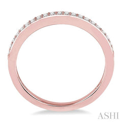 1/10 Ctw Round Cut Diamond Wedding Band in 14K Rose Gold