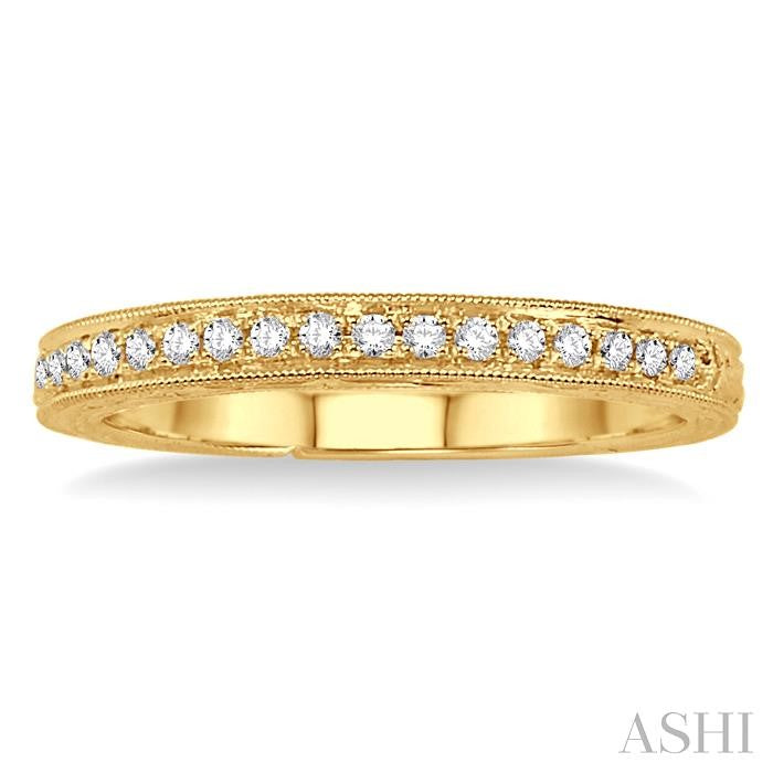 1/8 Ctw Round Cut Diamond Wedding Band in 14K Yellow Gold