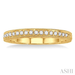 1/8 Ctw Round Cut Diamond Wedding Band in 14K Yellow Gold