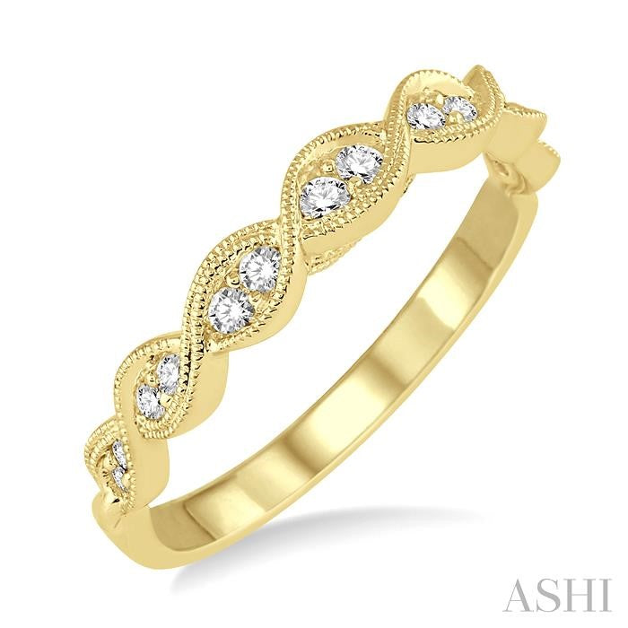 1/5 Ctw Round Cut Diamond Wedding Band in 14K Yellow Gold