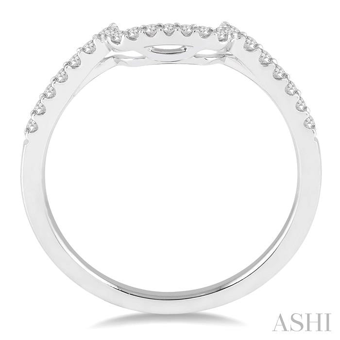 1/5 Ctw Round Cut Diamond Wedding Band in 14K White Gold