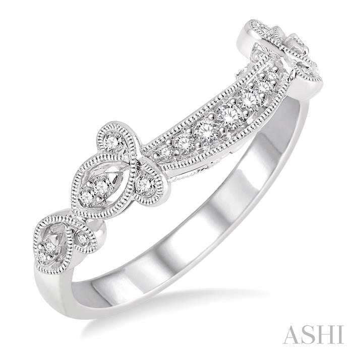 1/6 Ctw Round Cut Diamond Wedding Band in 14K White Gold