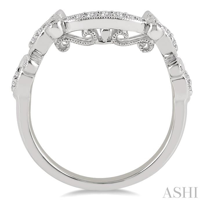 1/6 Ctw Round Cut Diamond Wedding Band in 14K White Gold