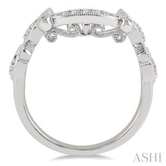 1/6 Ctw Round Cut Diamond Wedding Band in 14K White Gold