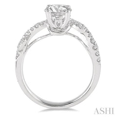 7/8 Ctw Diamond Engagement Ring with 5/8 Ct Round Cut Center Stone in 14K White Gold