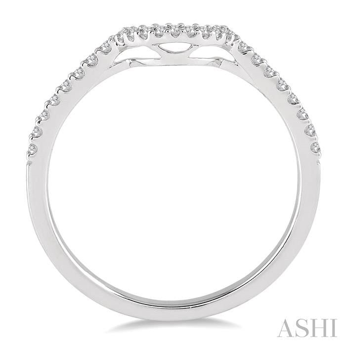 1/6 Ctw Round Cut Diamond Wedding Band in 14K White Gold