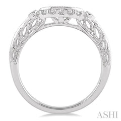1/10 Ctw Round Cut Diamond Wedding Band in 14K White Gold