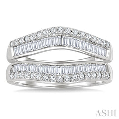1 1/10 Ctw Baguette and Round Cut Diamond Insert Ring in 14K White Gold