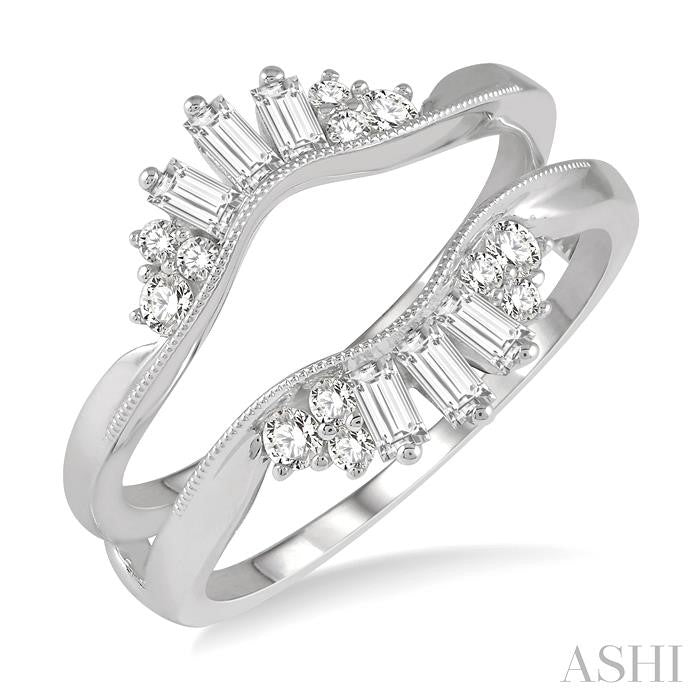1/2 Ctw Curved Center Baguette Tower and Round Cut Diamond Insert Ring in 14K White Gold